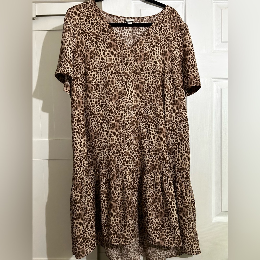 Cheetah print short sleeve swing dress